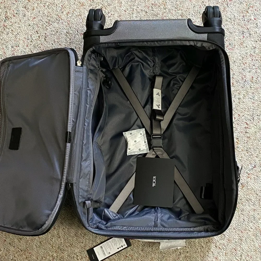 TUMI Merge International Front Lid Four-Wheel Carry-On